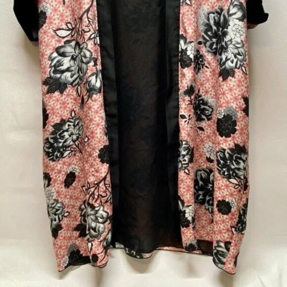 Forever 21 Open Front Kimono Top Women's Large Red Black Floral Lightweight GUC - Picture 3 of 8